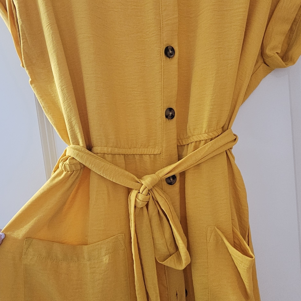 Elegant Yellow Button-Down Midi Dress